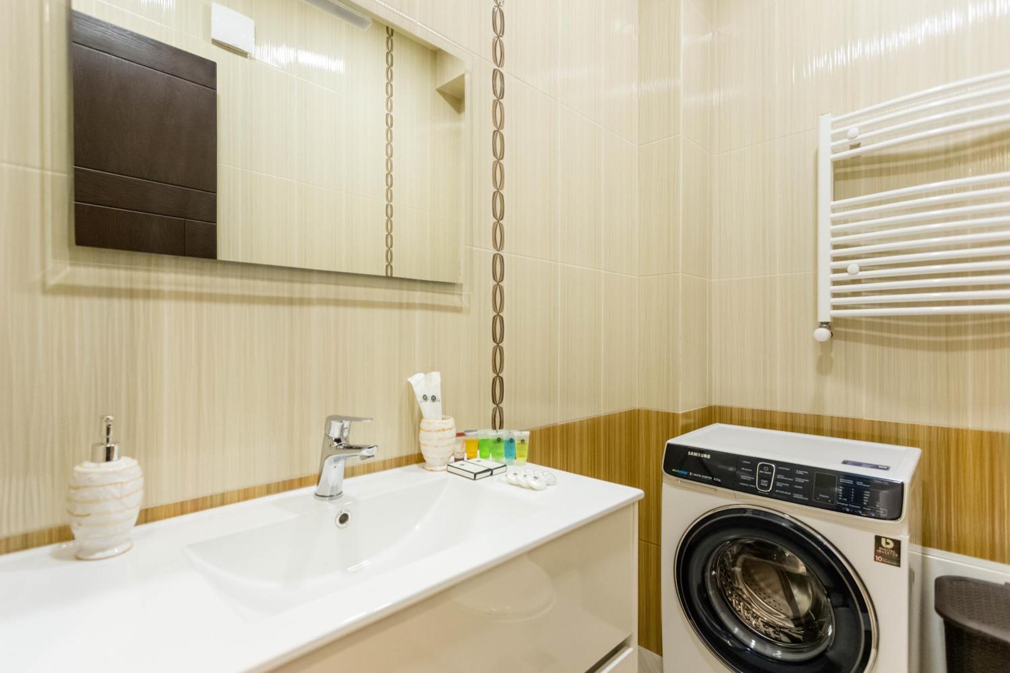 Centered Living Apartment Tbilisi Ngoại thất bức ảnh