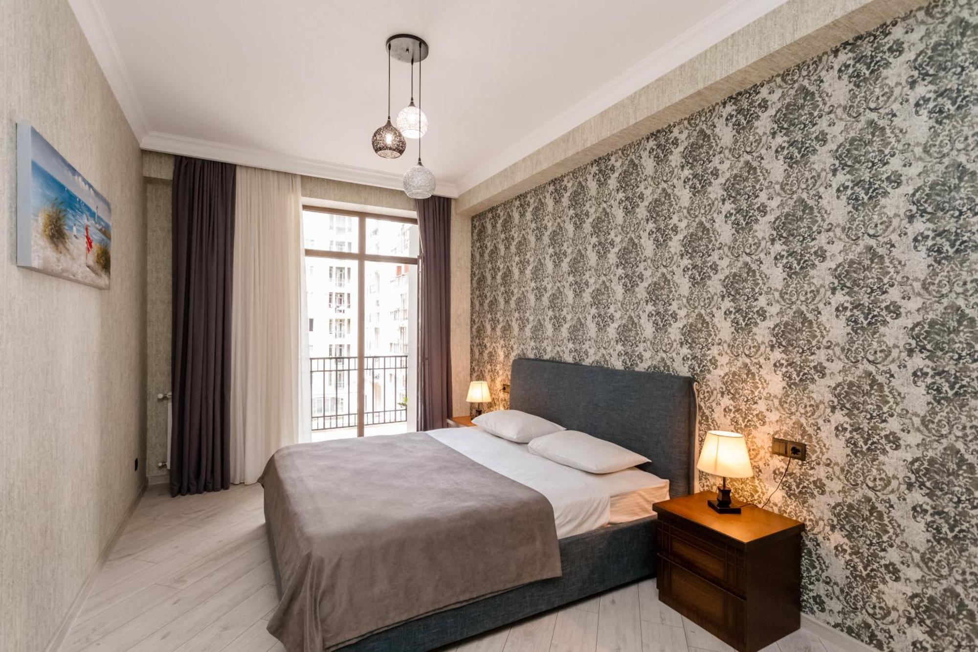 Centered Living Apartment Tbilisi Ngoại thất bức ảnh